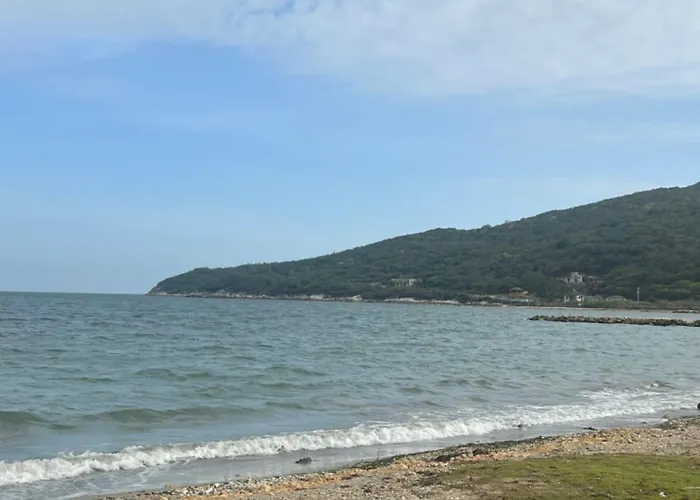 Large Luxurious Beach Front At Bayfront Villa